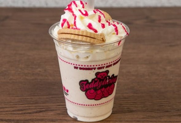 Red Velvet Cake in a Shake
