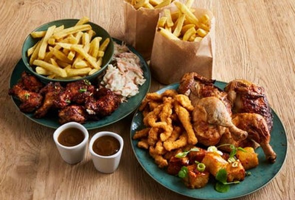 FAMILY CHICKEN COMBO FOR 4