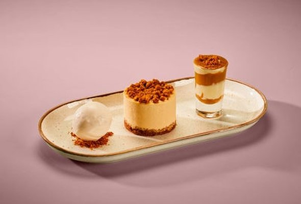 Biscoff & White Chocolate Cheesecake