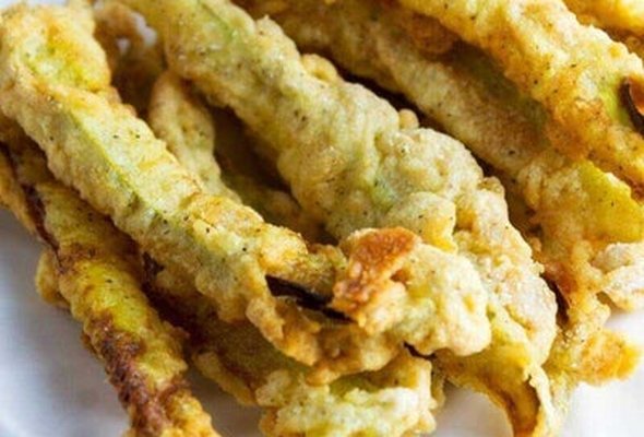 Battered Fresh Green Chillis (500g)