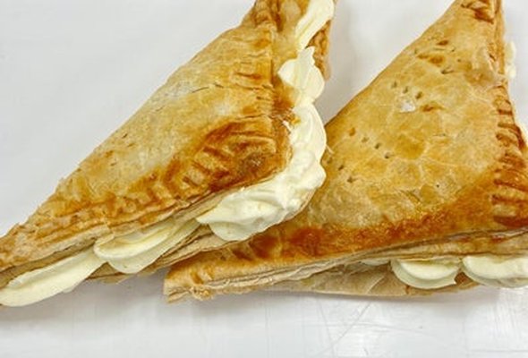 Apple Turnover With Cream
