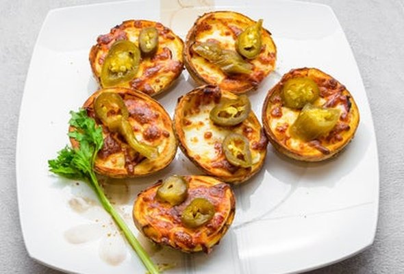 Potato Skins with Cheese & Bacon (6 Pieces)