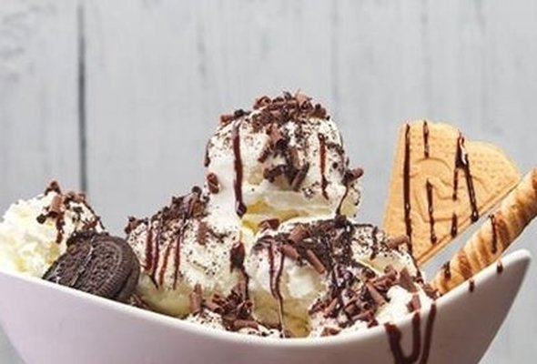 Lick My Oreo Centre