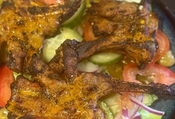 Lamb chops with Salad