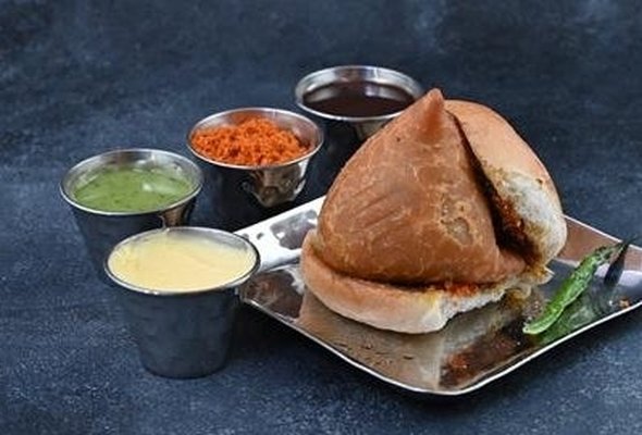 Samosa Pav