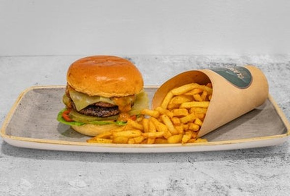 Da Dutchie Classic Burger