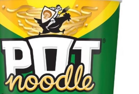 Pot Noodle Chicken & Mushroom Instant Noodles 90g