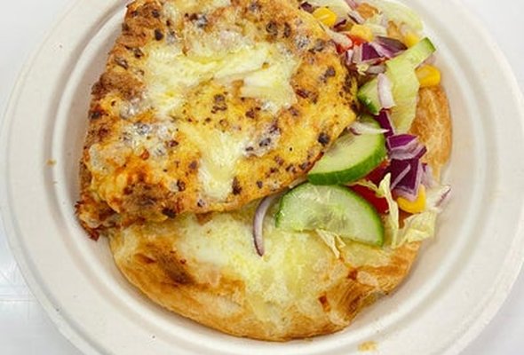 Omelette Cheese Paratha