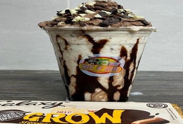 Galaxy Caramel Milkshake 😋
