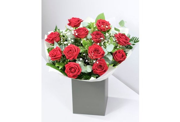 12 Valentines Red rose Hand-tied Naomi