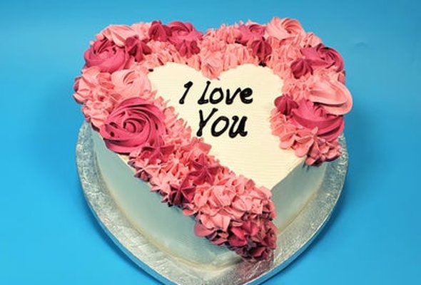 Heart Birthday Cake H935