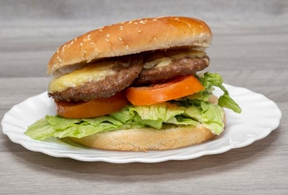 Cheese Burger and Chips