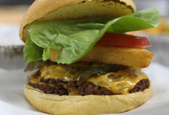 HANDMADE ANGUS BEEF PATTY