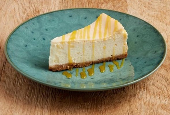 NEW YORK INSPIRED CHEESECAKE (V)