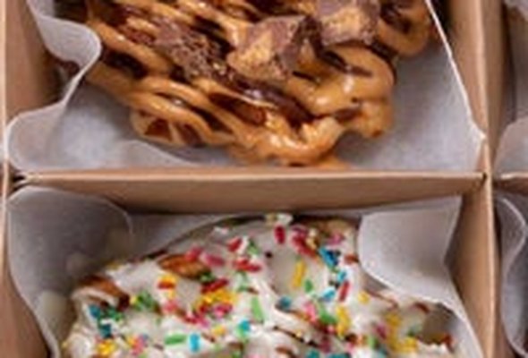 Wondas Waffles Park - Belgian Waffles - Hide Beach