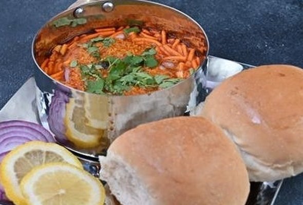 Misal Pav