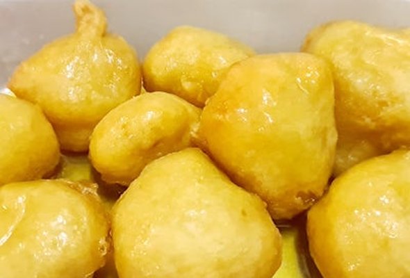Pineapple Fritter in Syrup