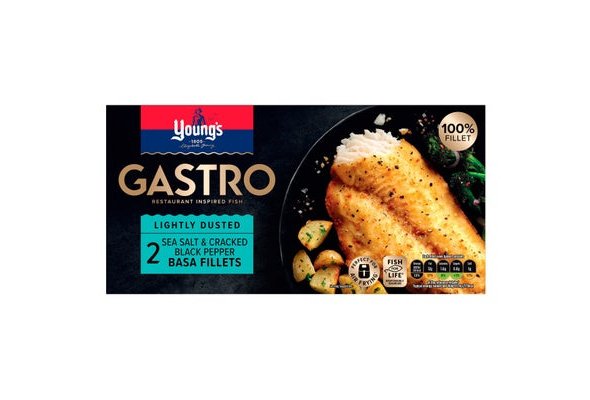 Young's Gastro 2 Sea Salt & Cracked Black Pepper Basa Fillets 310g