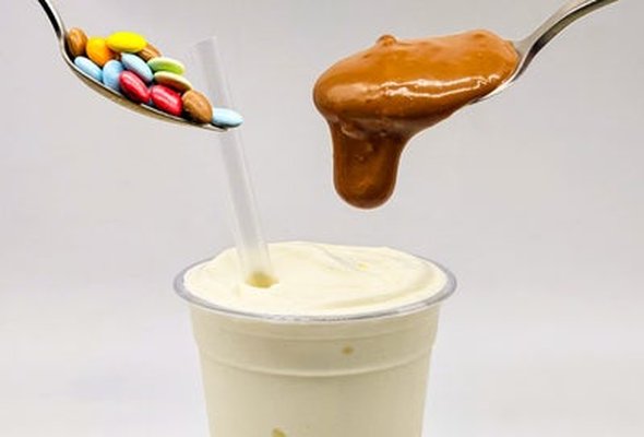 create your own deluxe milkshake