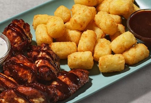 BBQ Chicken Wings & Potato Tots Combo