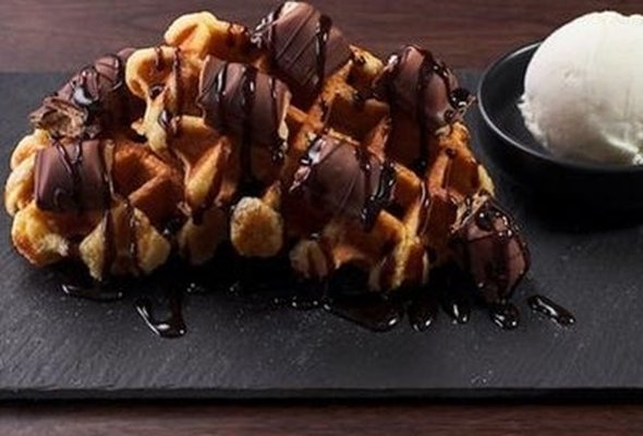 Kinder Kreations Waffle