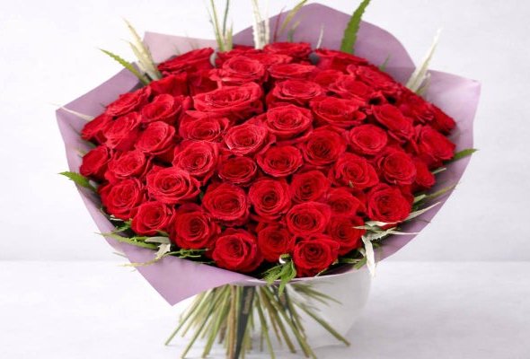 50 Red Rose Hand-Tied Freedom