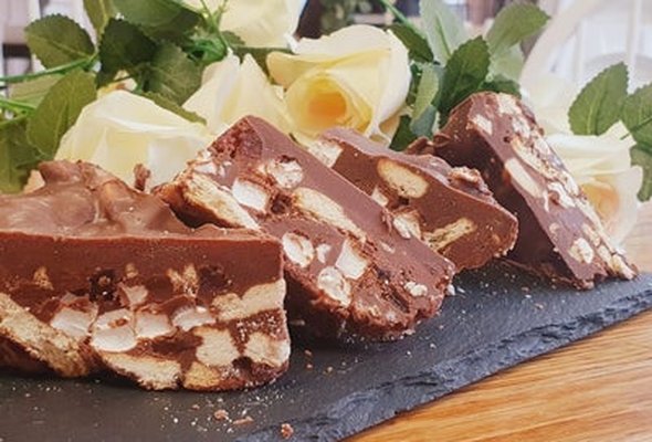 Crème Egg Rocky Road
