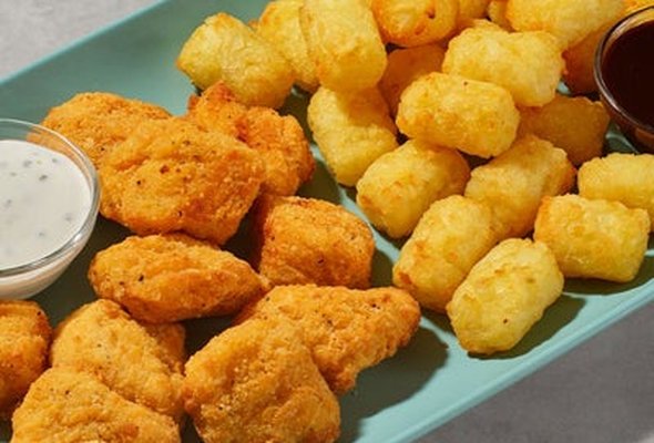 Quorn Vegan Nuggets & Potato Tots Combo