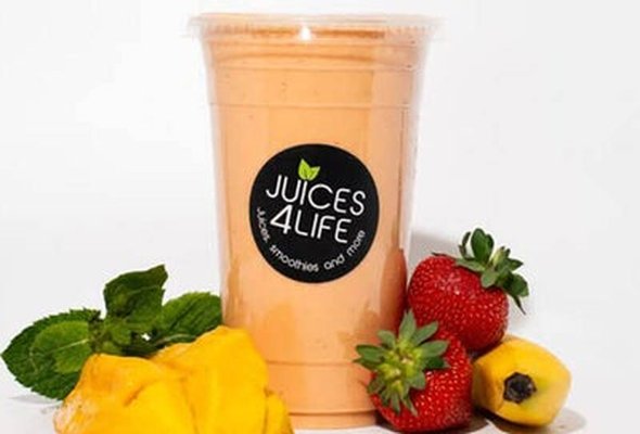 Strawberry, Banana & Mango Smoothie