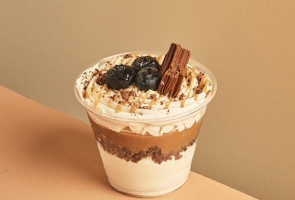 Tiramisu Cheesecake Sundae