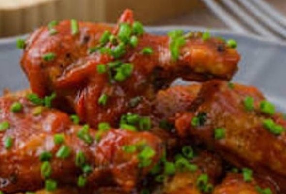 Hot Garlic Chicken Wings