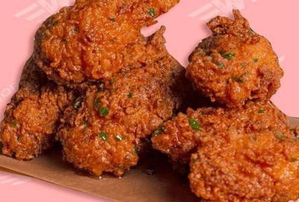 Chicken Kyiv Wings Kyiv / Ukraine 🇺🇦🧄🌿🧈
