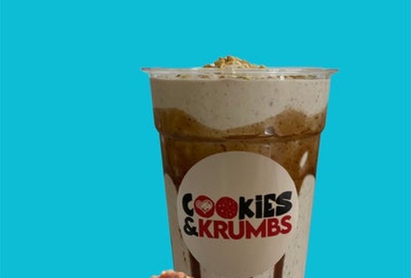Ferrero Rocher Milkshake (16oz)