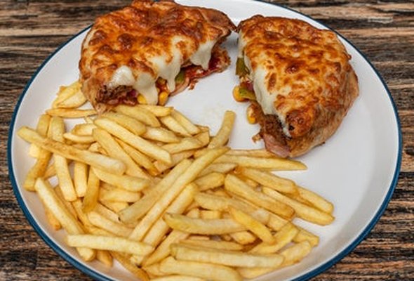 Peri Strip Pizza Burger - Meal