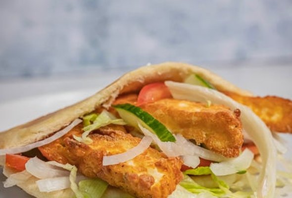 Halloumi Pitta