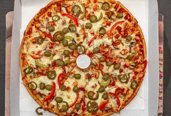 Tandoori Chicken Pizza