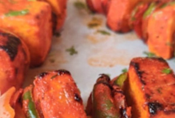 Paneer Tikka Platter on Sizzler