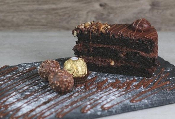 Ferrero Rocher Cake