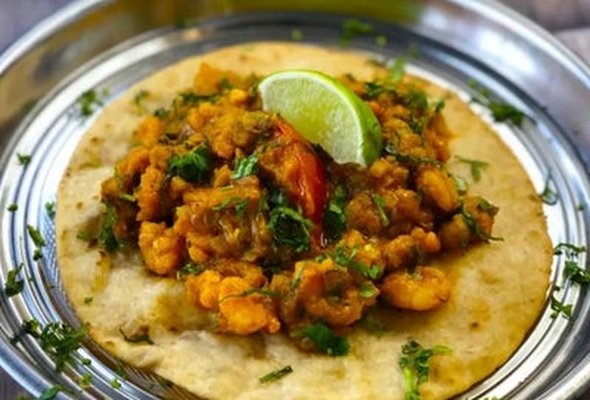Paneer Chilli Puri