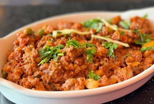 Keema Mattar or Aloo