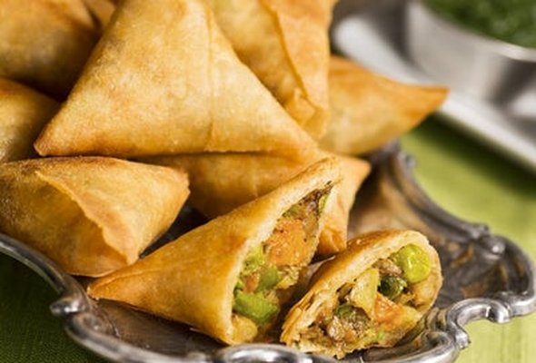 Veg Samosas (2PCS)