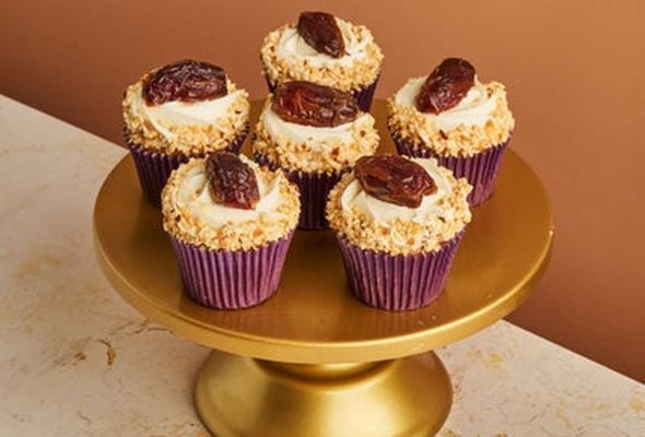 Box of 6 Medjool Date Cupcakes