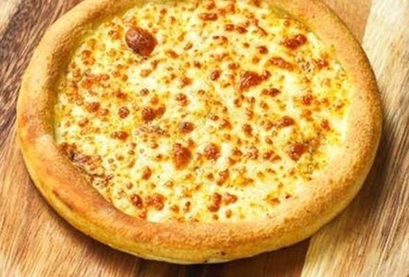 Cheesy Garlic Pizza Wheel