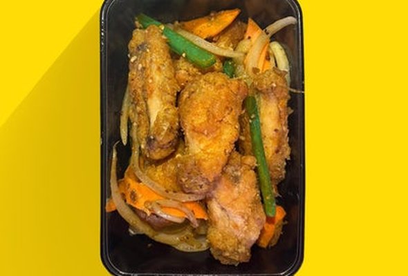 SALT AND PEPPER CHICKEN WINGS