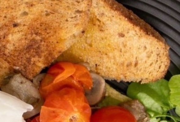 Poached Eggs, Sautéed Mushrooms and Tomatoes on Toast