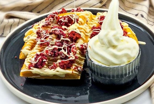 Velvet bliss waffle