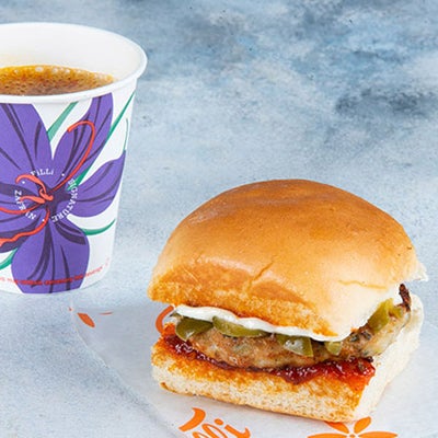 Chicken Shawarma Bunz with Zafran Tea