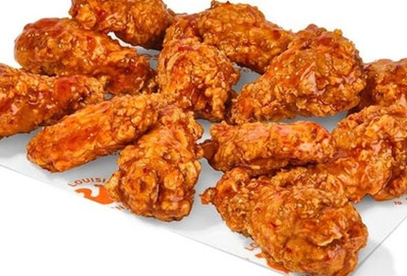 12 Saucin' Wings