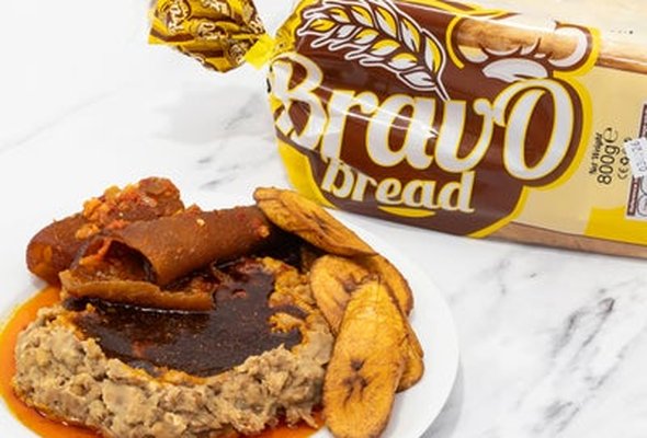 Ewa Agoyin with Bread