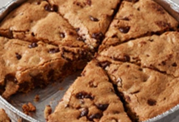 Giant Choc Chip Cookie